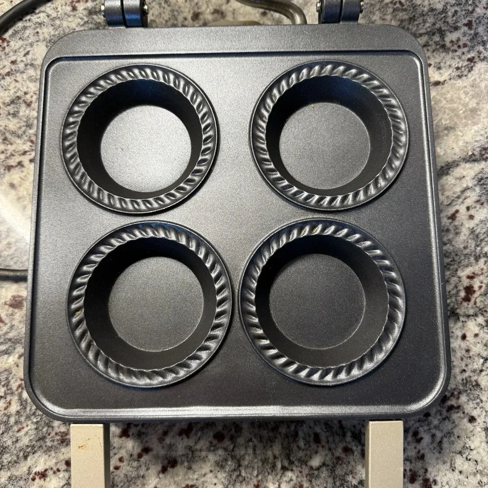 Breville BP1640XL 1200W Personal Pie Maker Stainless Steel. - Working
